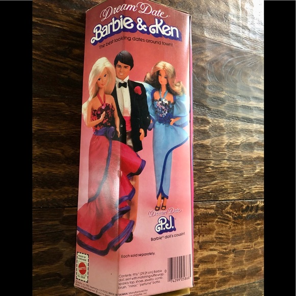 Vintage Collectible Dream Date Barbie - NRFB - Picture 2 of 5